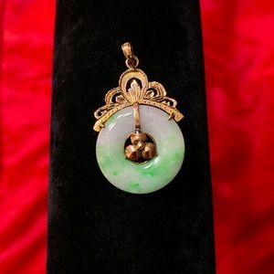 Vintage lifesaver jadeite with 18k gold.